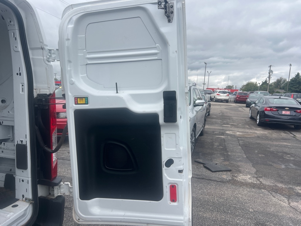 Ford Transit 250 Van Low Roof w/Sliding Pass. 130-in. WB 2020