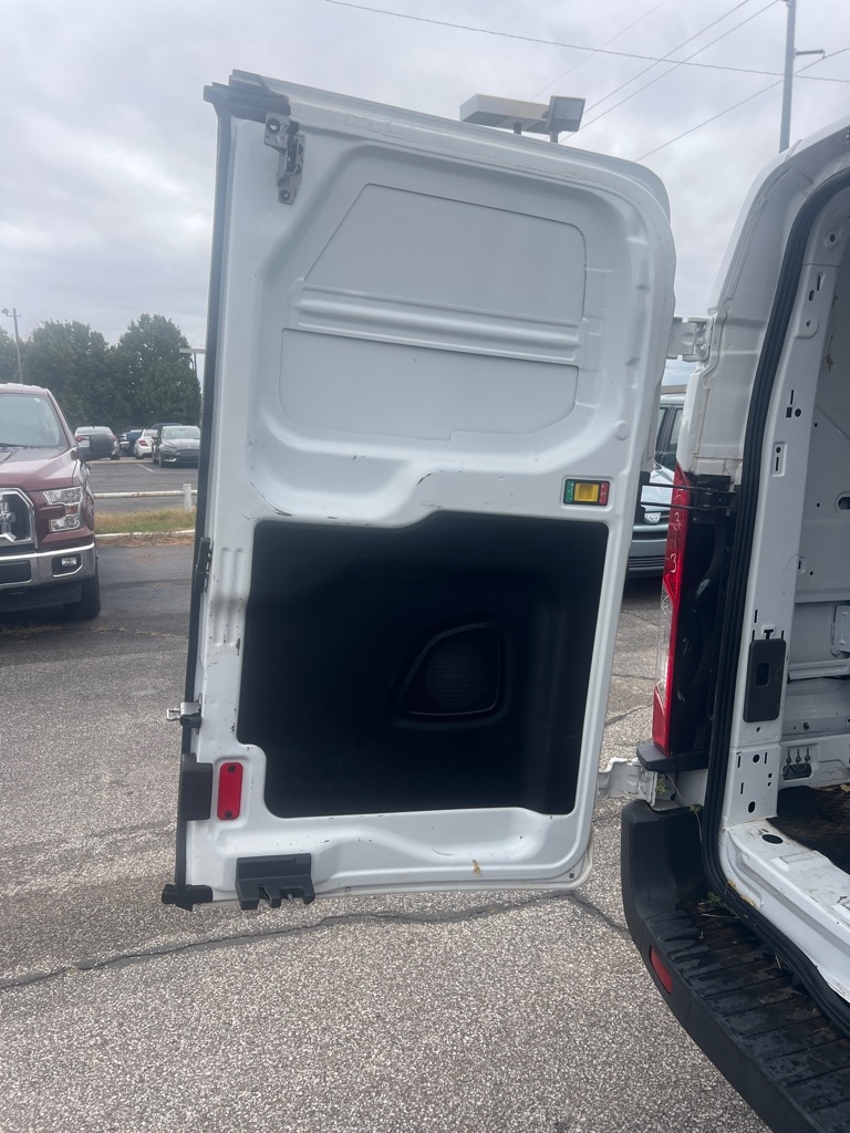 Ford Transit 250 Van Low Roof w/Sliding Pass. 130-in. WB 2020