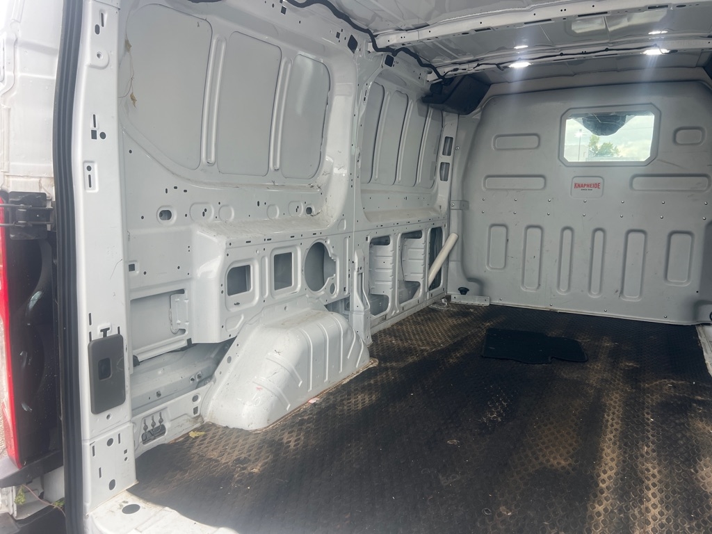 Ford Transit 250 Van Low Roof w/Sliding Pass. 130-in. WB 2020