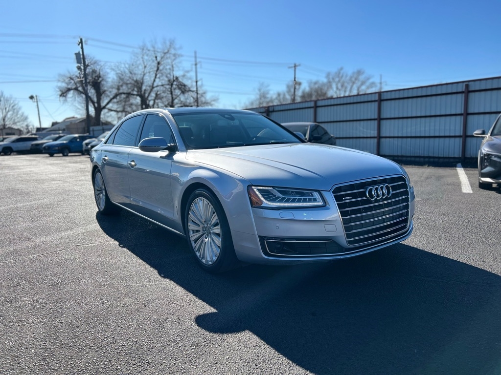 Audi A8 L 4.0T quattro 2015