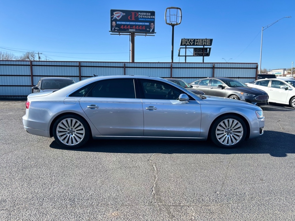 Audi A8 L 4.0T quattro 2015