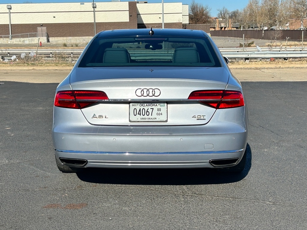 Audi A8 L 4.0T quattro 2015