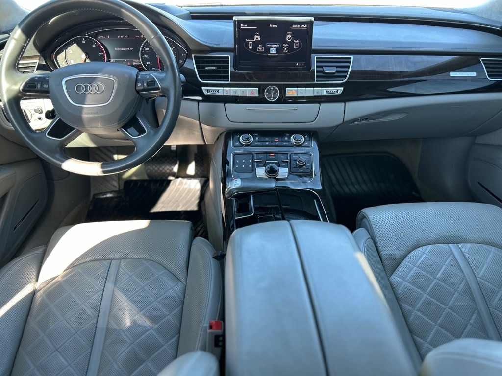 Audi A8 L 4.0T quattro 2015