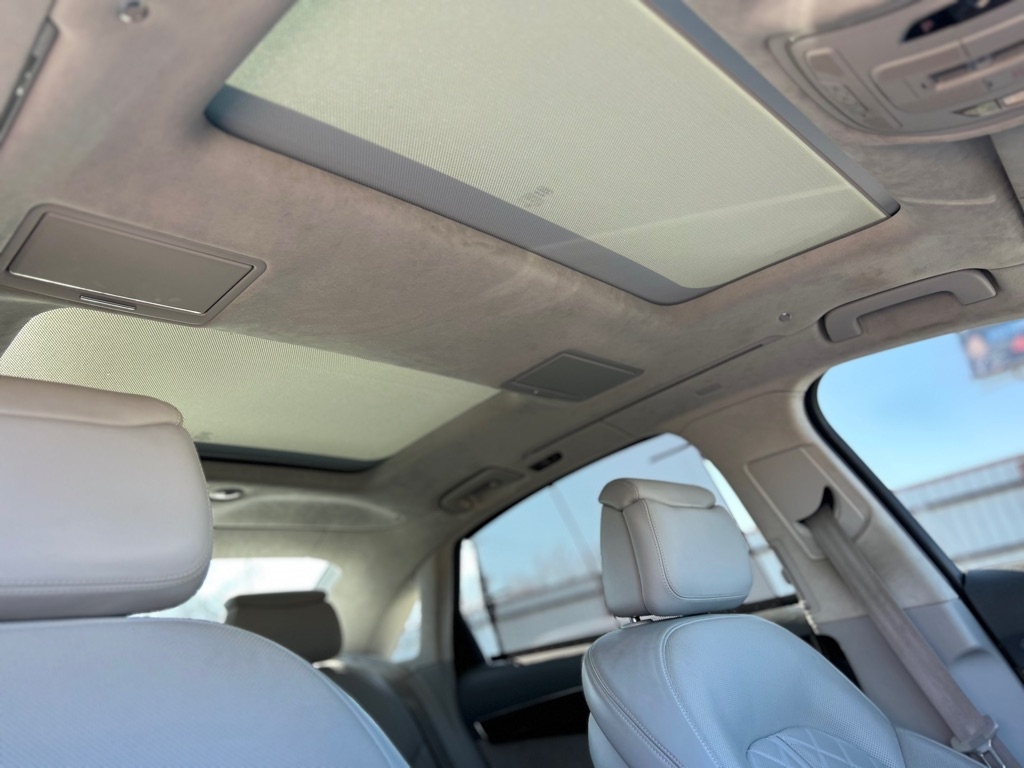 Audi A8 L 4.0T quattro 2015