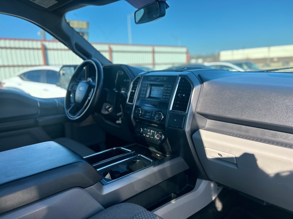Ford F-150 XL SuperCrew 5.5-ft. Bed 2WD 2015