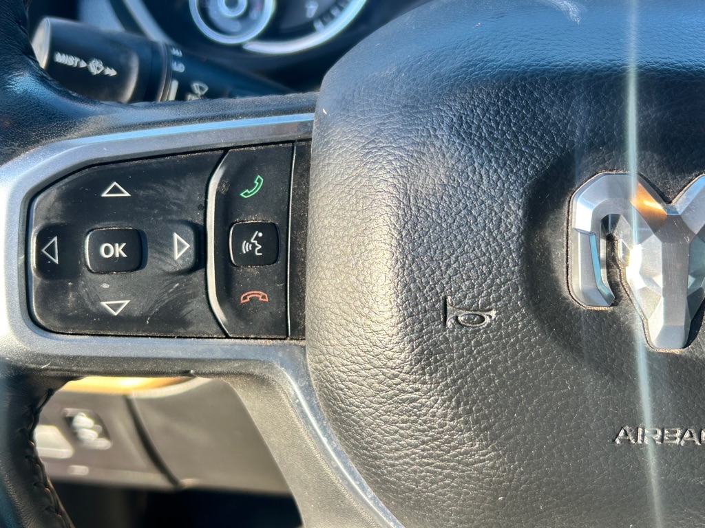 RAM 1500 Big Horn Crew Cab SWB 4WD 2020