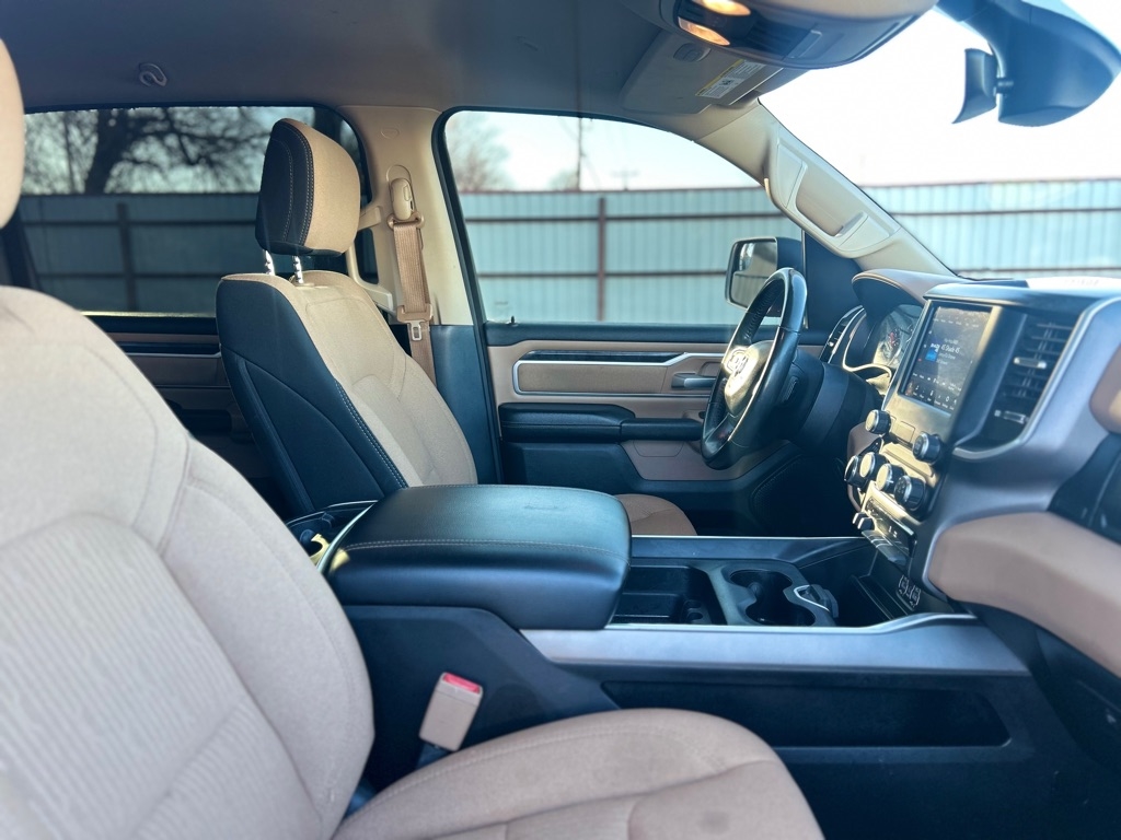 RAM 1500 Big Horn Crew Cab SWB 4WD 2020