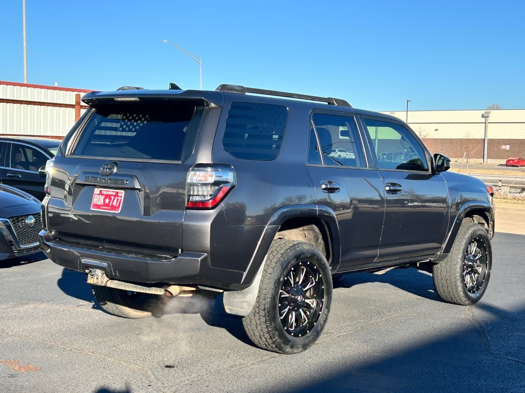Toyota 4Runner SR5 2WD 2016