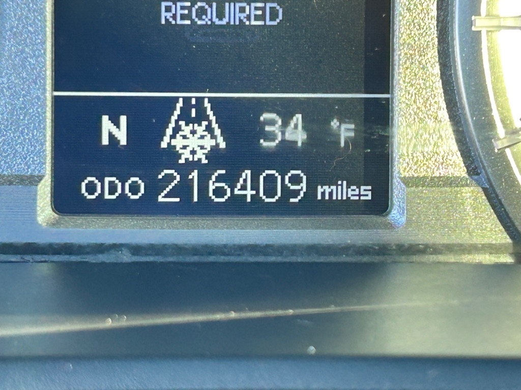 Toyota 4Runner SR5 2WD 2016