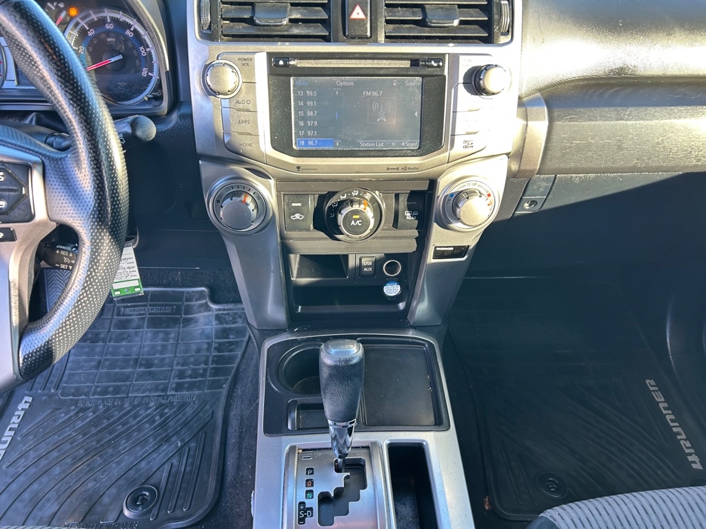 Toyota 4Runner SR5 2WD 2016