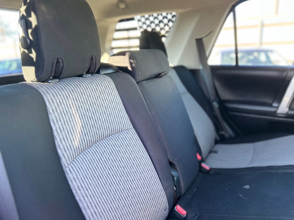 Toyota 4Runner SR5 2WD 2016