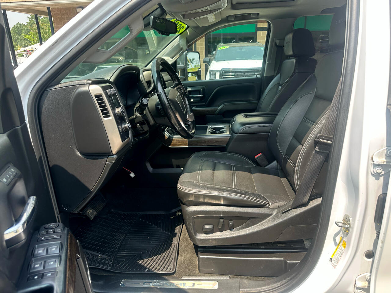 GMC Sierra 2500HD 4WD Crew Cab 153.7" Denali 2018 GMC Sierra 2500HD 4WD Crew Cab 153.7" Denali 2018