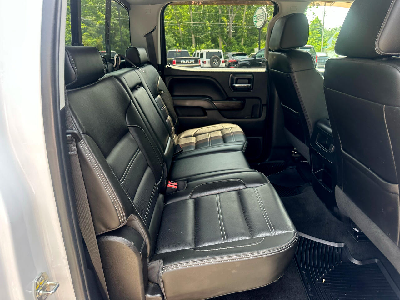 GMC Sierra 2500HD 4WD Crew Cab 153.7" Denali 2018 GMC Sierra 2500HD 4WD Crew Cab 153.7" Denali 2018