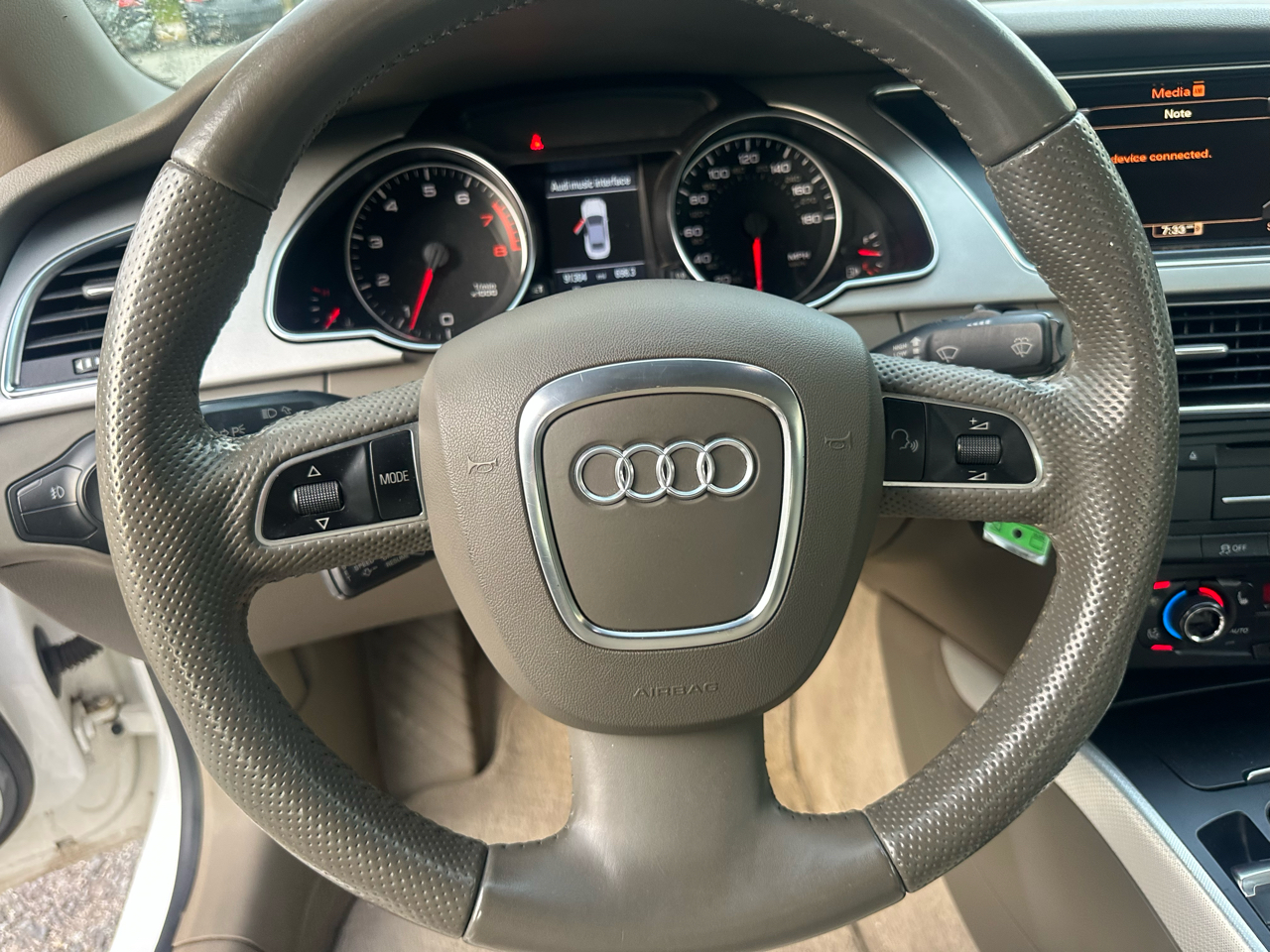 2011 Audi A5 Cabriolet Quattro 2.0T Premium Plus photo 6