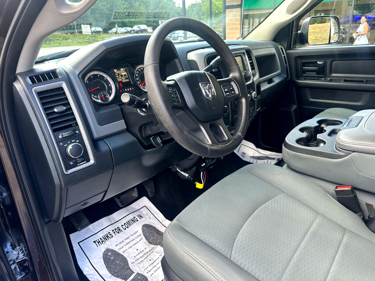 RAM 2500 4WD Crew Cab 149" Tradesman 2016 RAM 2500 4WD Crew Cab 149" Tradesman 2016