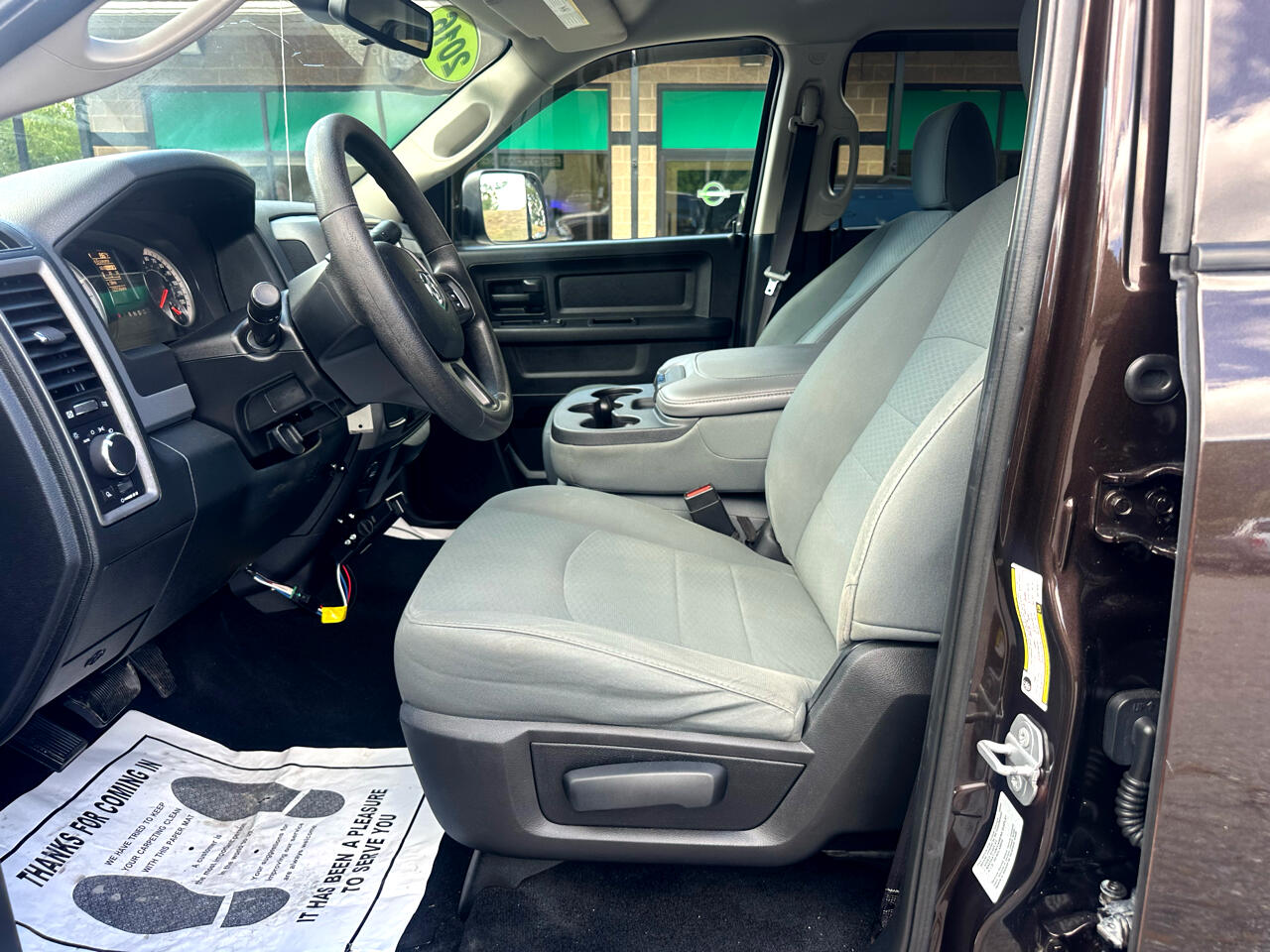 RAM 2500 4WD Crew Cab 149" Tradesman 2016 RAM 2500 4WD Crew Cab 149" Tradesman 2016