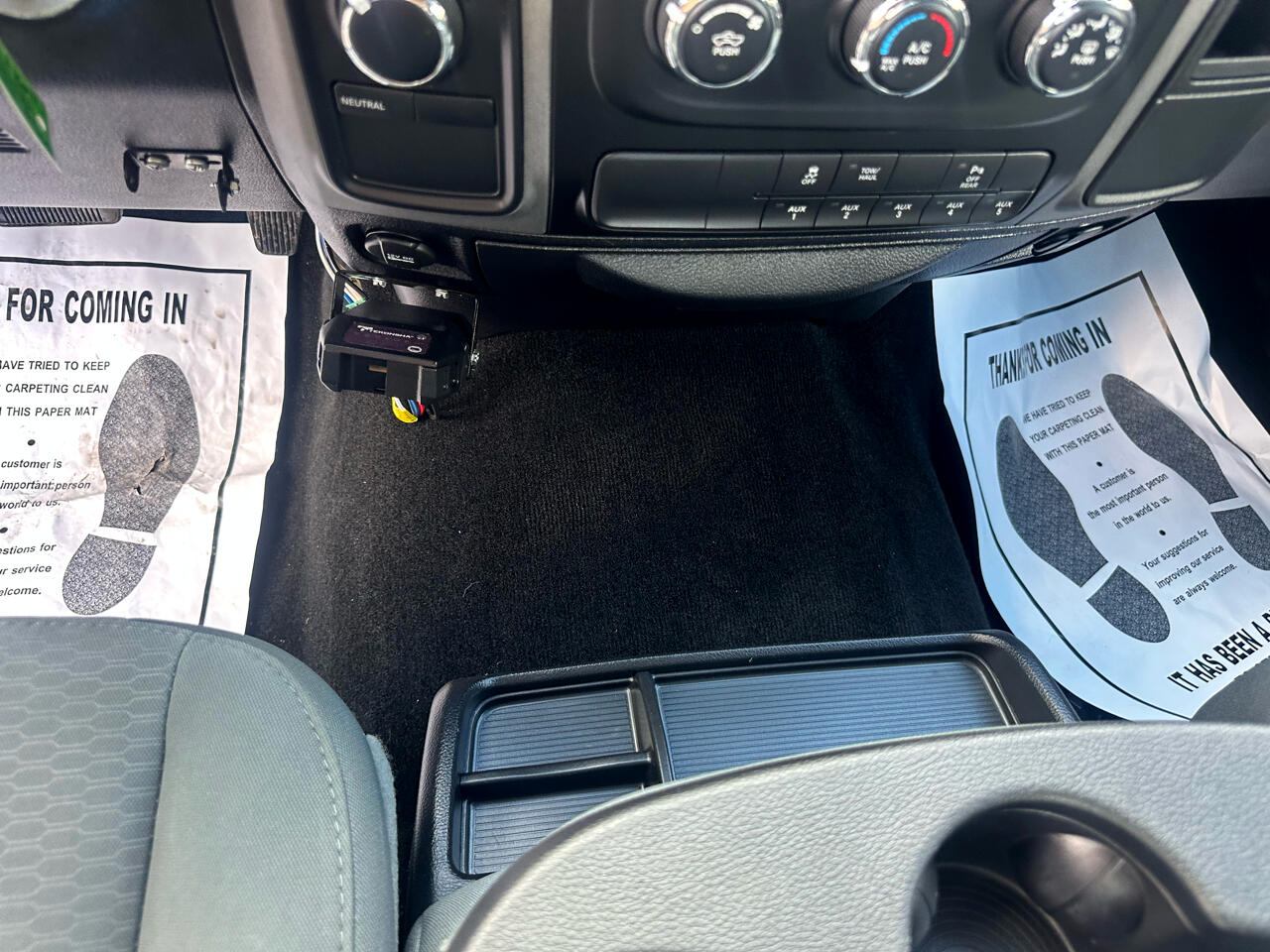 RAM 2500 4WD Crew Cab 149" Tradesman 2016 RAM 2500 4WD Crew Cab 149" Tradesman 2016
