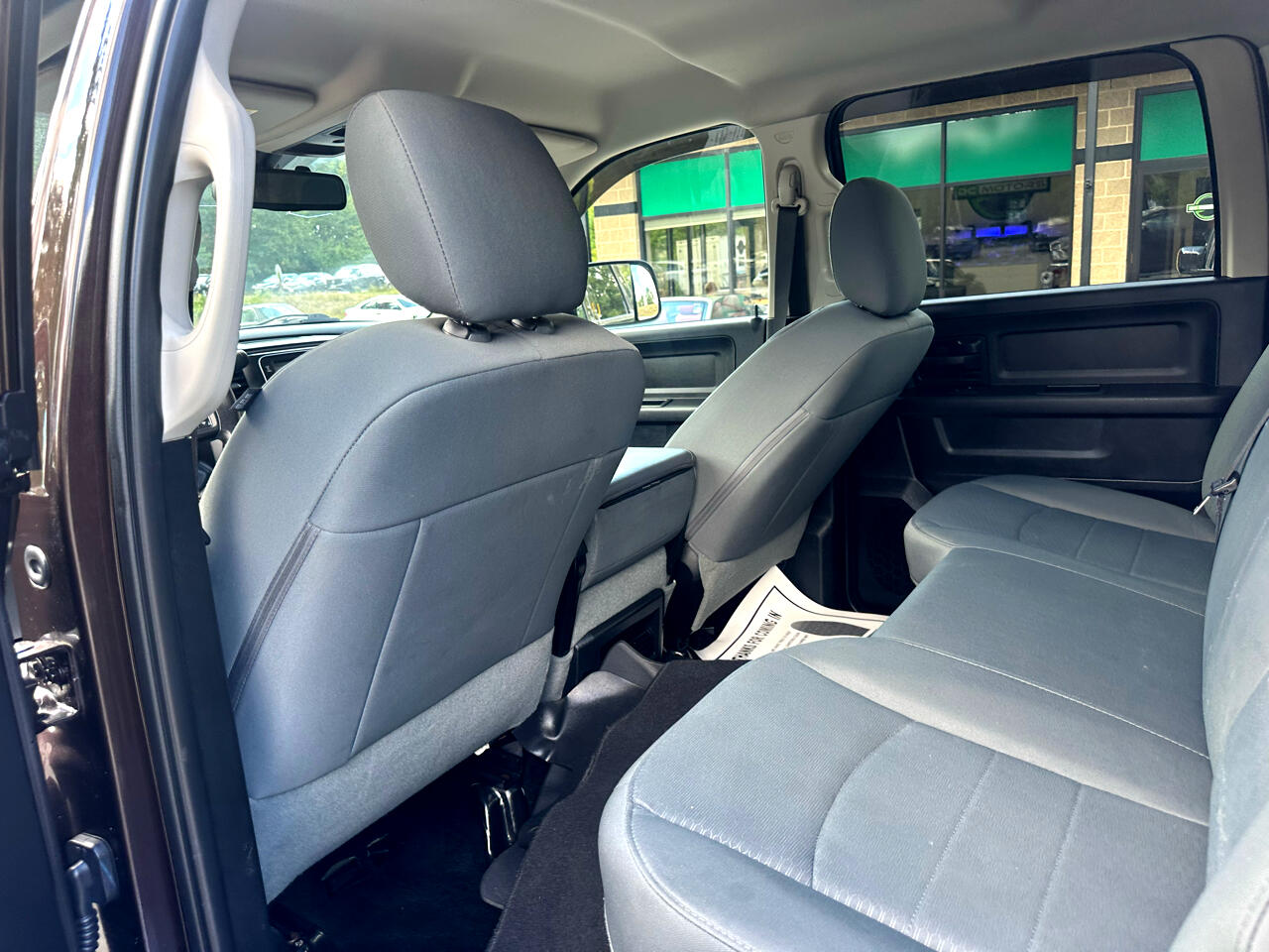 RAM 2500 4WD Crew Cab 149" Tradesman 2016 RAM 2500 4WD Crew Cab 149" Tradesman 2016