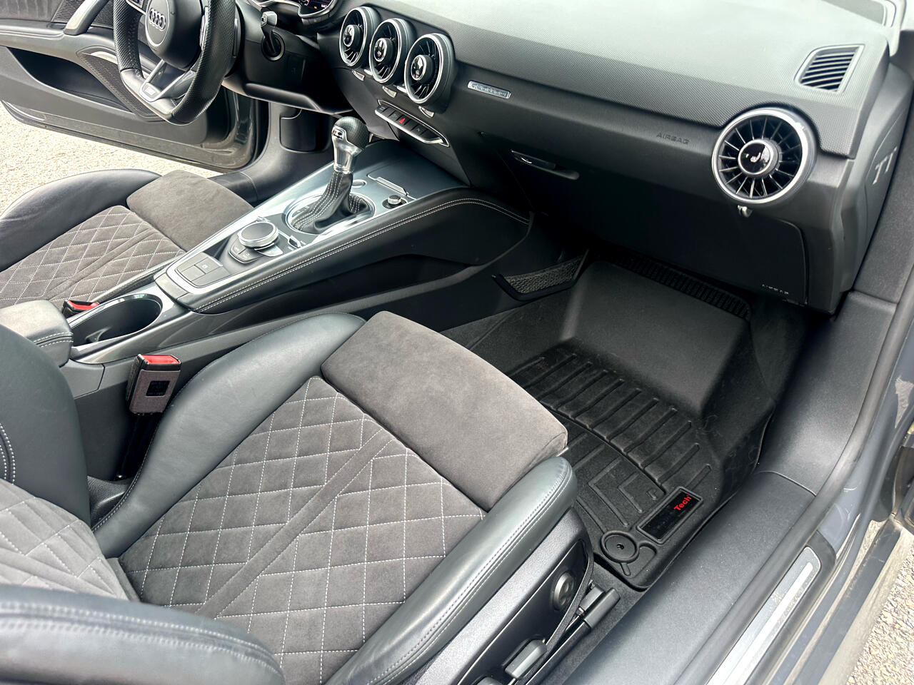 Audi TT Coupe 2.0 TFSI 2018 Audi TT Coupe 2.0 TFSI 2018