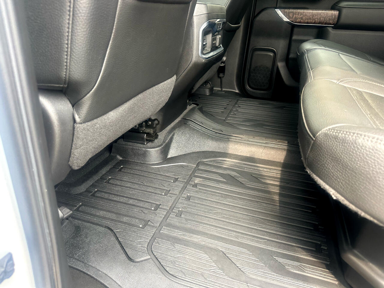 GMC Sierra 2500HD 4WD Crew Cab 159" Denali 2021 GMC Sierra 2500HD 4WD Crew Cab 159" Denali 2021