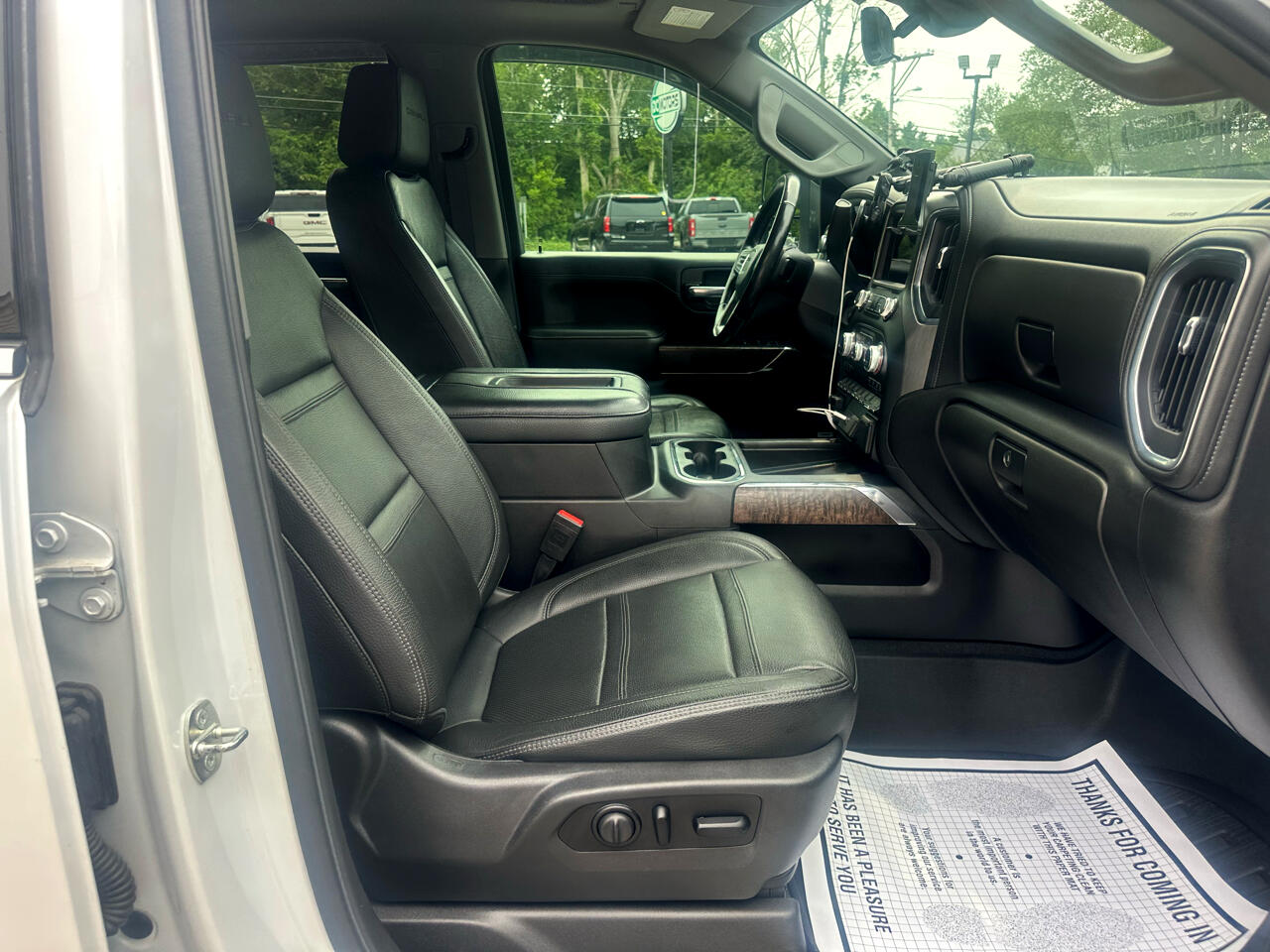 GMC Sierra 2500HD 4WD Crew Cab 159" Denali 2021 GMC Sierra 2500HD 4WD Crew Cab 159" Denali 2021