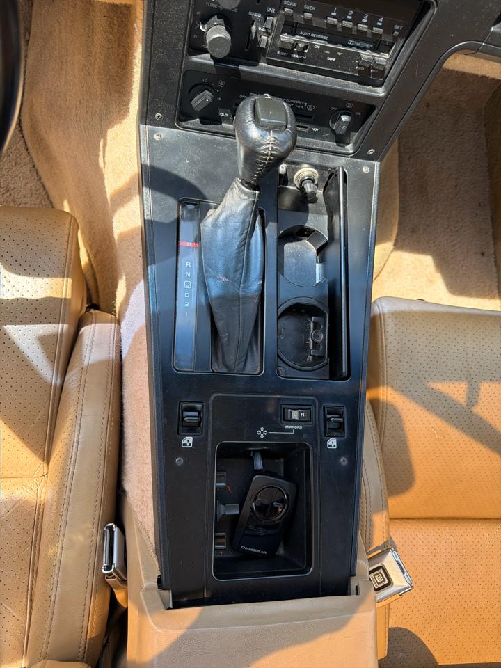 Chevrolet Corvette 2dr Hatchback Coupe 1985