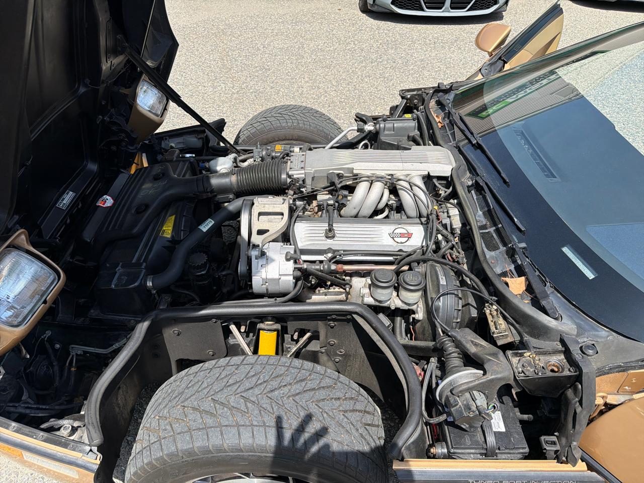 Chevrolet Corvette 2dr Hatchback Coupe 1985
