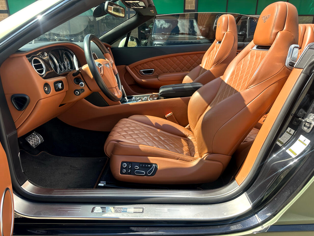 2016 Bentley Continental GTC photo 11