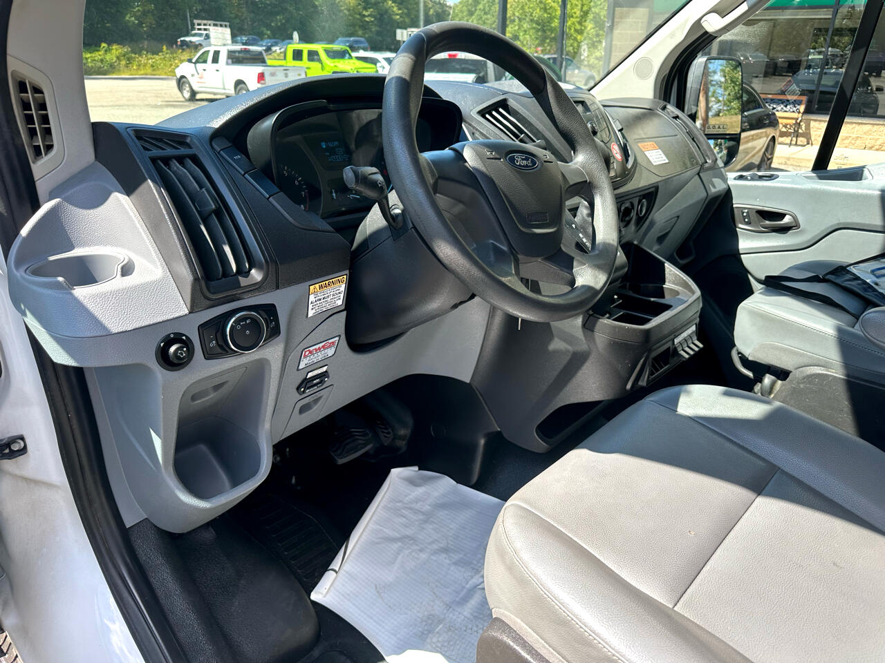 2017 Ford Transit Van photo 9