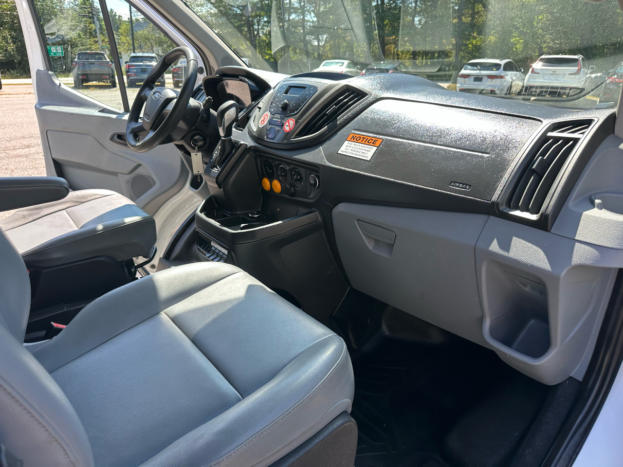 2017 Ford Transit Van photo 16