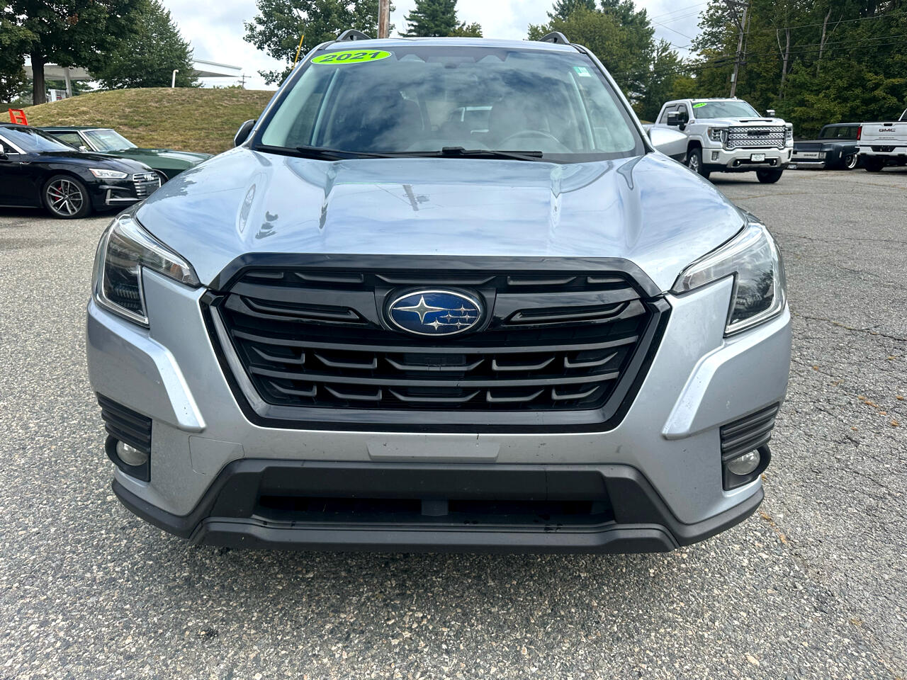 2022 Subaru Forester Premium photo 3