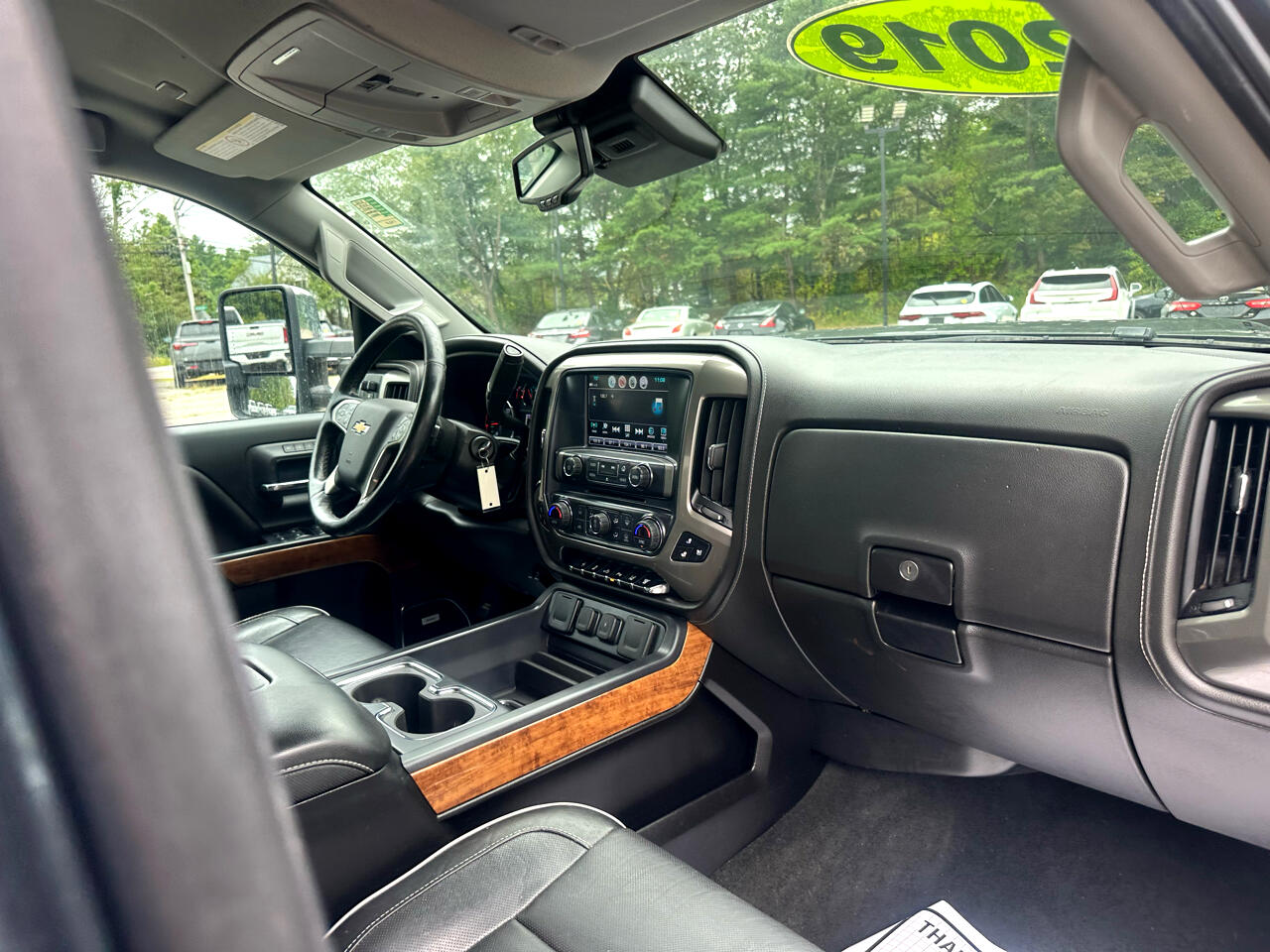 Chevrolet Silverado 2500HD 4WD Crew Cab 153.7" High Country 2019 Chevrolet Silverado 2500HD 4WD Crew Cab 153.7" High Country 2019