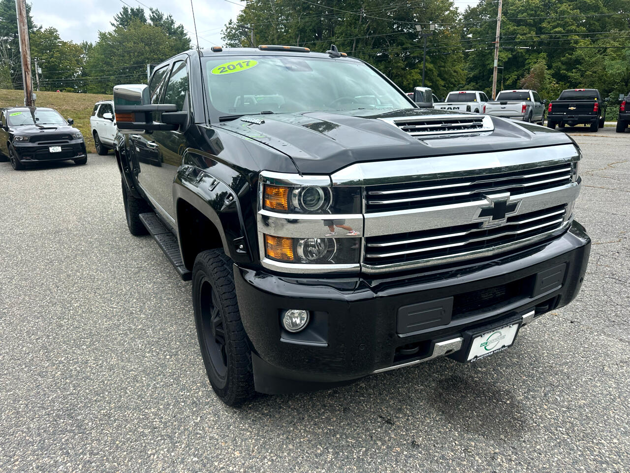 2017 Chevrolet Silverado 2500HD High Country photo 3