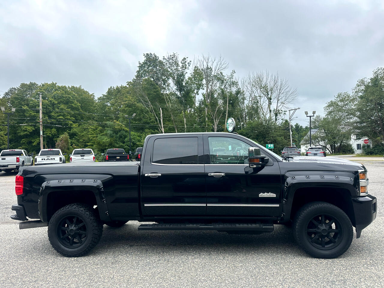 2017 Chevrolet Silverado 2500HD High Country photo 4