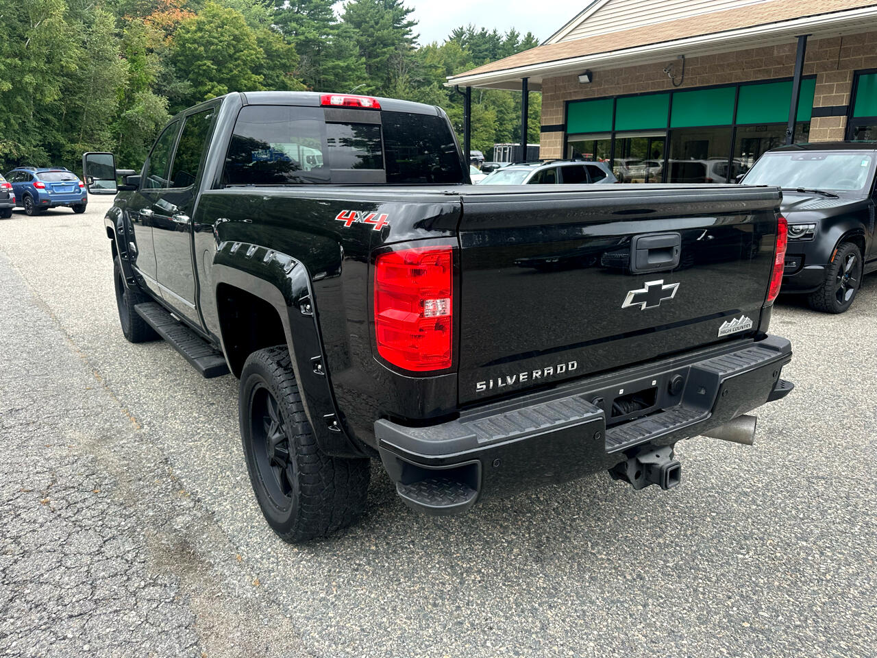 Chevrolet Silverado 2500HD 4WD Crew Cab 153.7" High Country 2017 Chevrolet Silverado 2500HD 4WD Crew Cab 153.7" High Country 2017