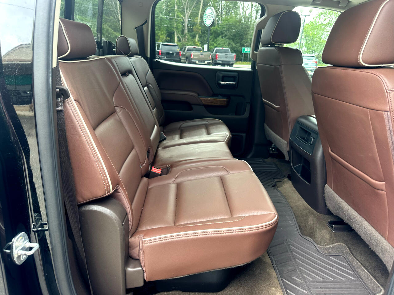 Chevrolet Silverado 2500HD 4WD Crew Cab 153.7" High Country 2017 Chevrolet Silverado 2500HD 4WD Crew Cab 153.7" High Country 2017