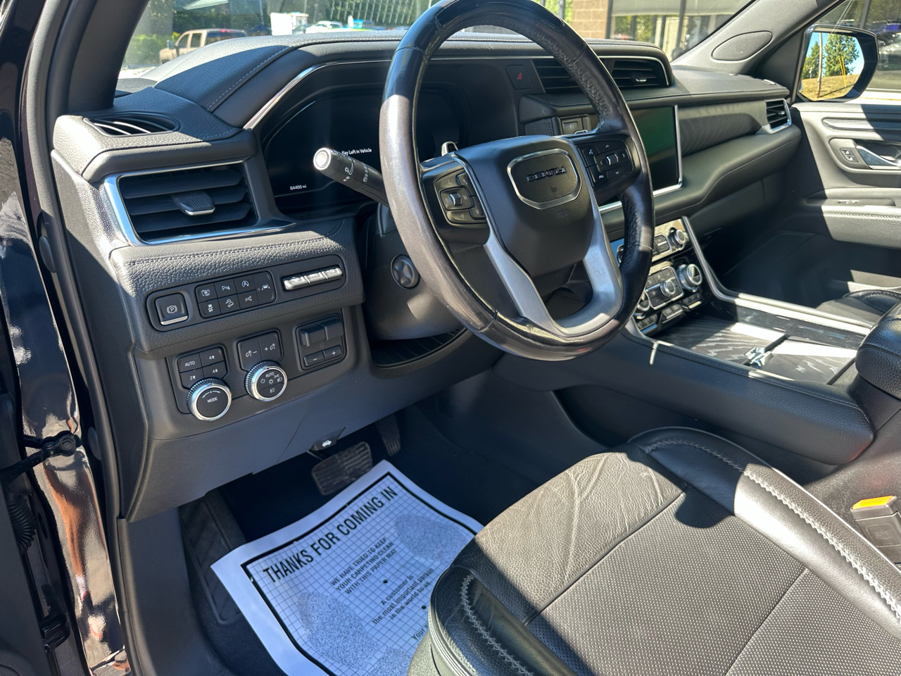 2023 Gmc Yukon Denali photo 3