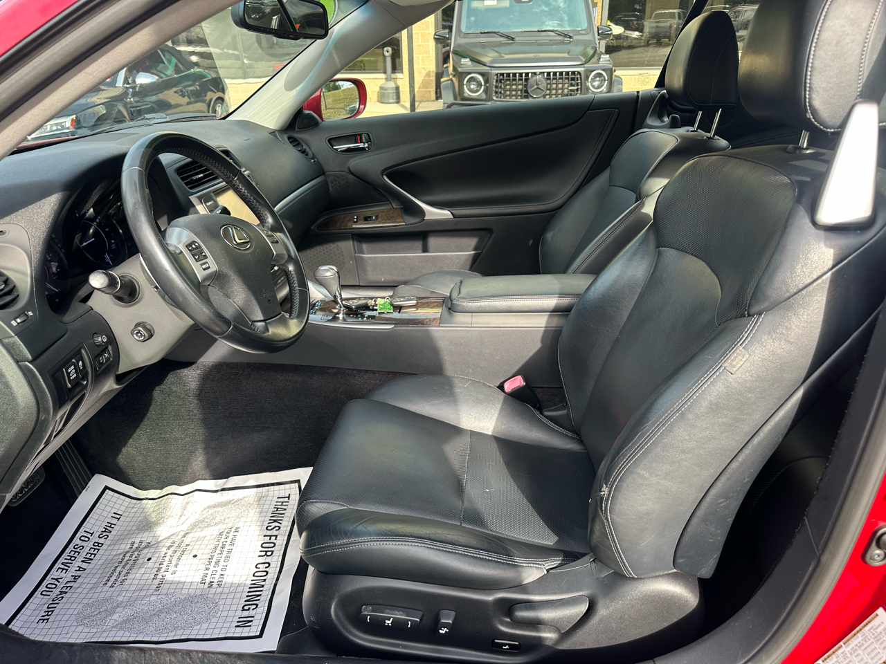 2015 Lexus IS 250C photo 4