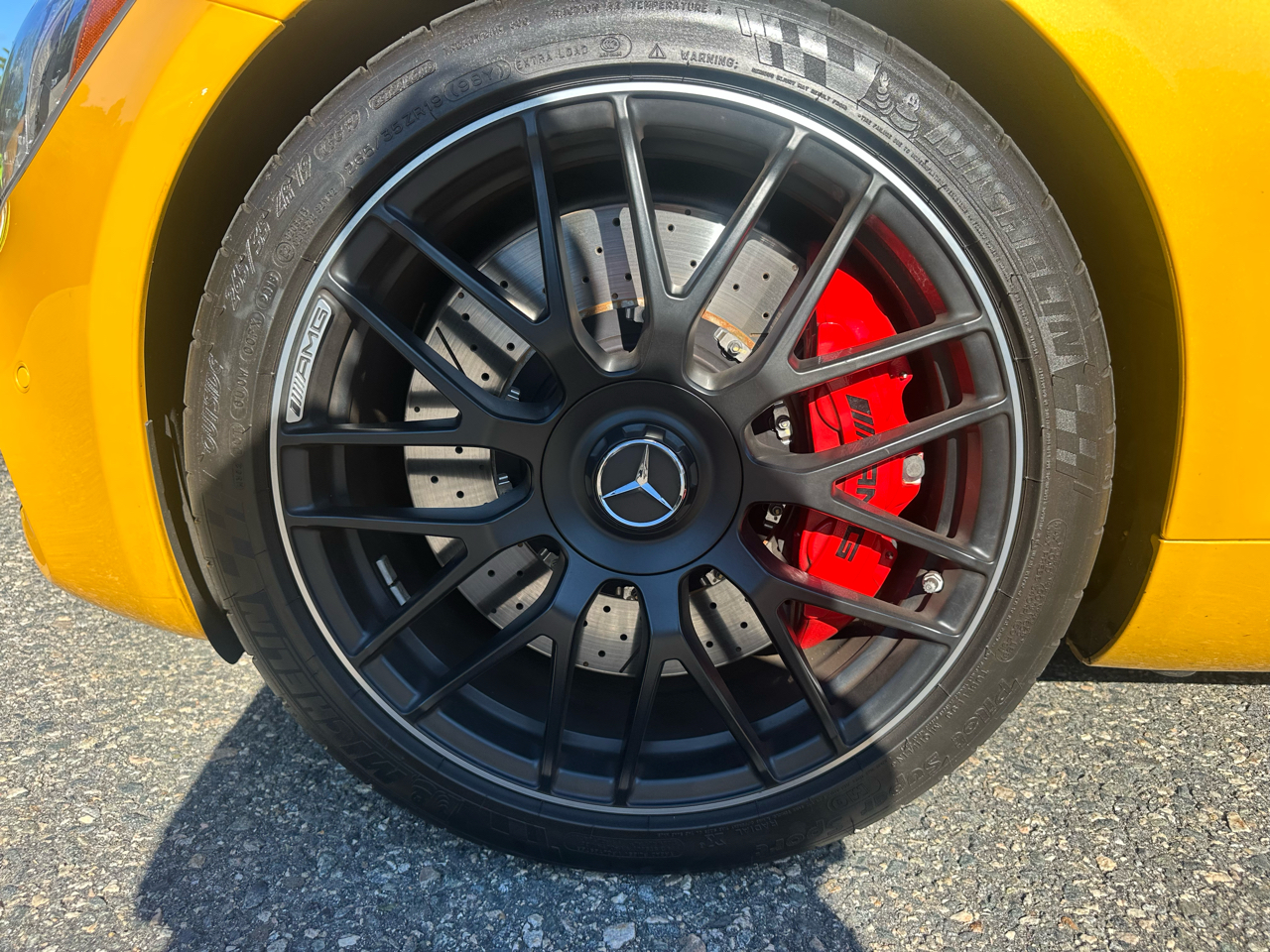 2017 Mercedes Benz AMG GT GT S photo 3