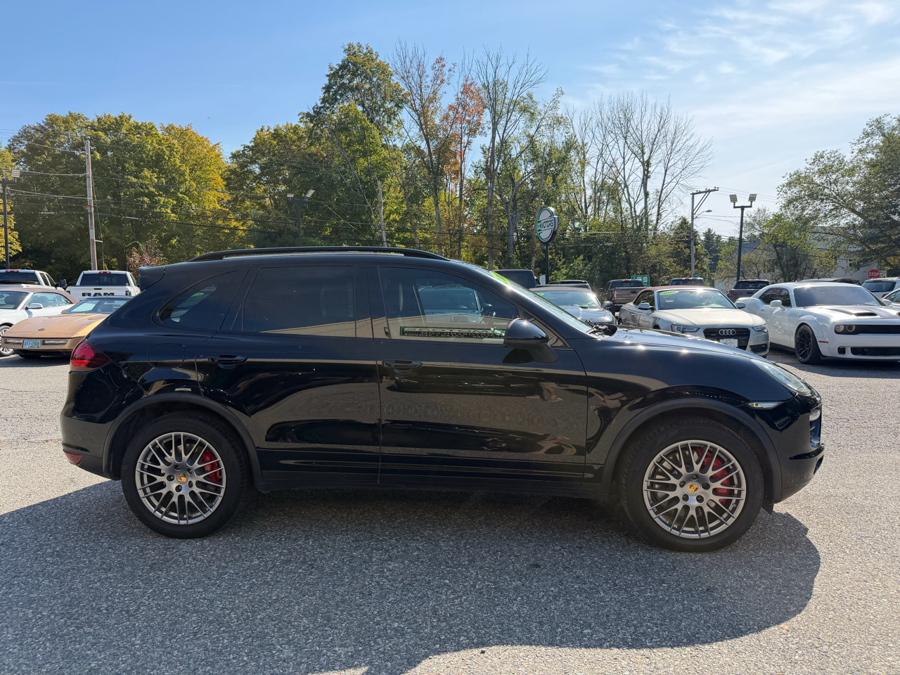 Porsche Cayenne AWD 4dr Turbo 2012 Porsche Cayenne AWD 4dr Turbo 2012