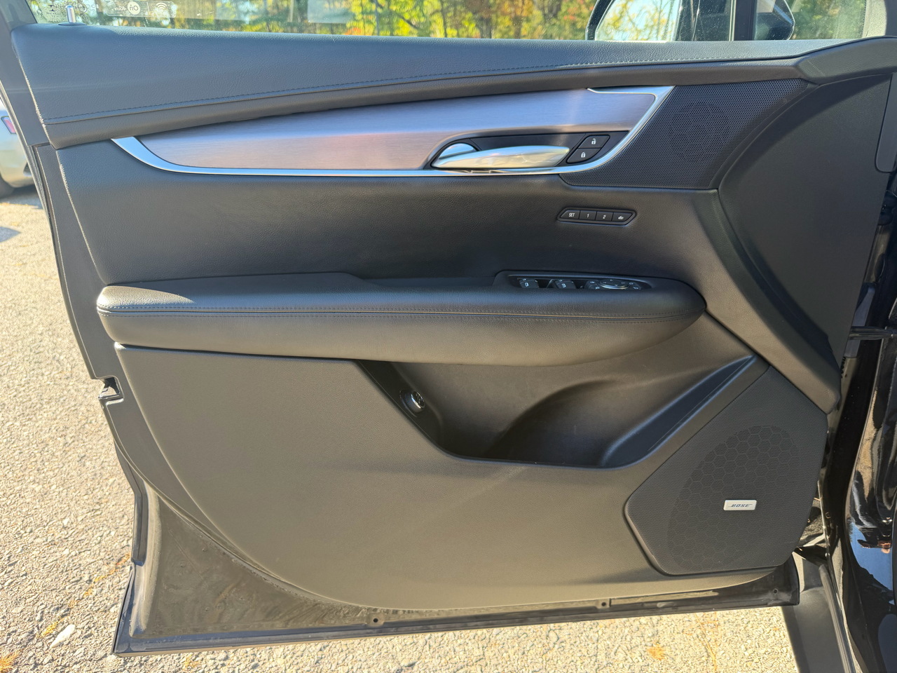 2018 Cadillac XT5 Luxury photo 2