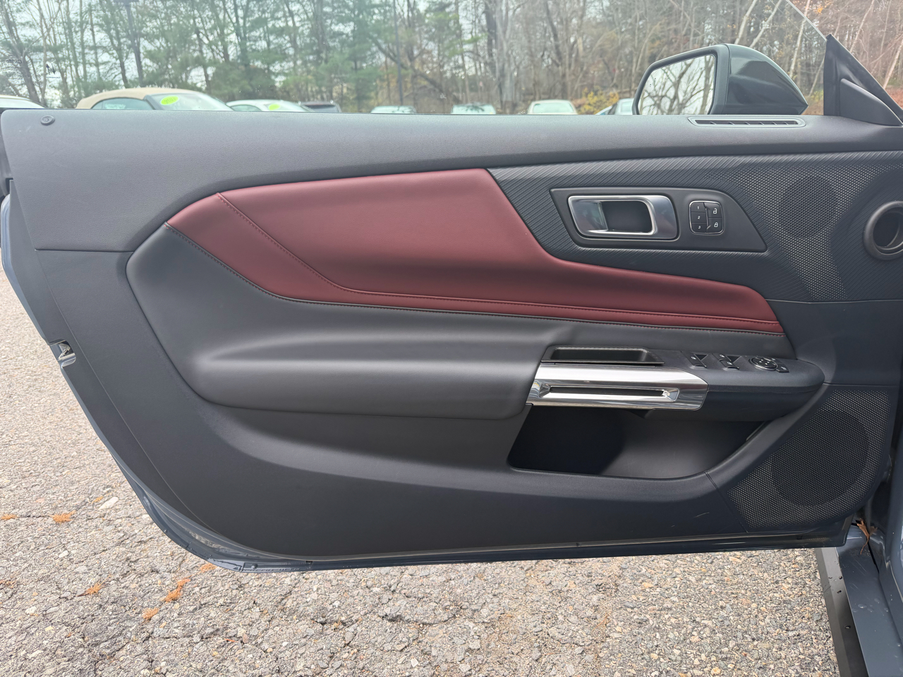 2024 Ford Mustang GT Premium Convertible photo 3