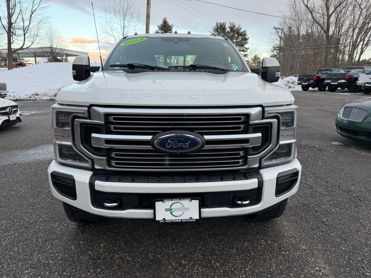 2022 Ford F-350 Limited photo 2