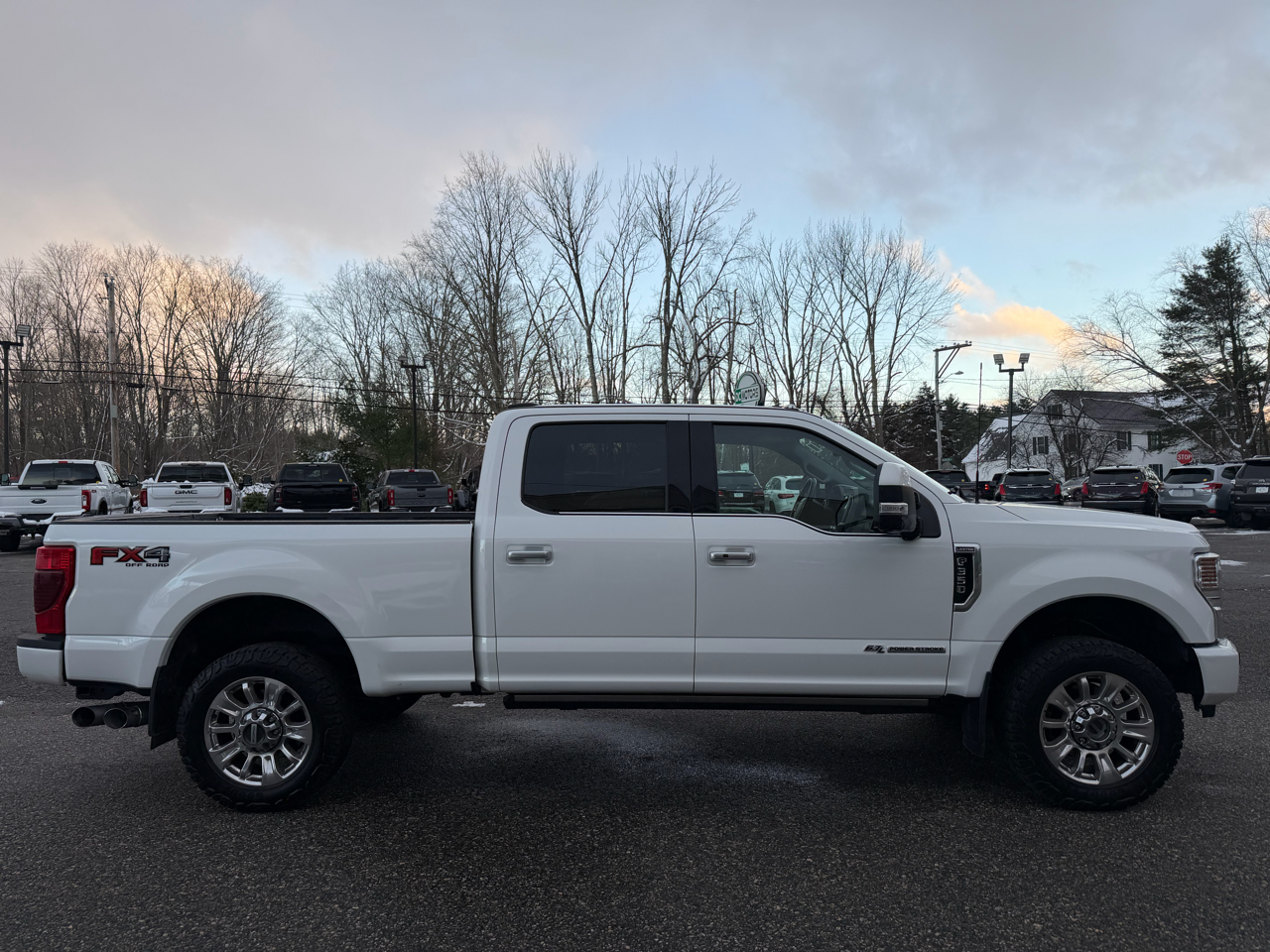 2022 Ford F-350 Limited photo 4
