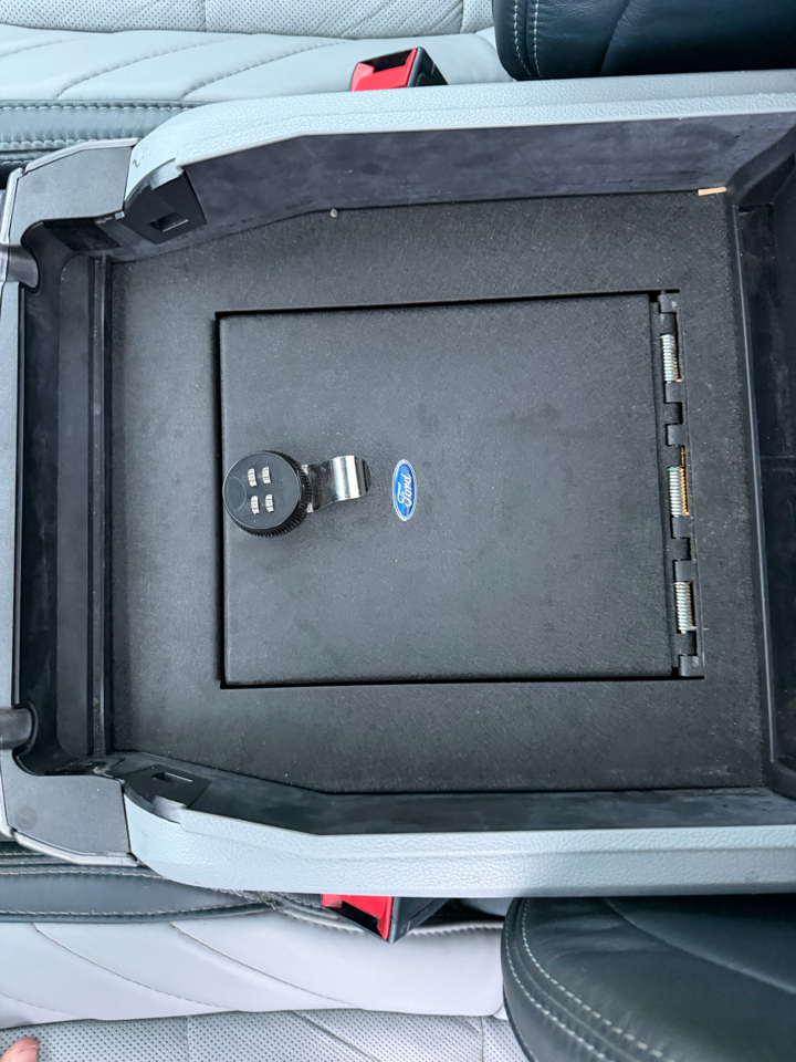 Ford Super Duty F-350 SRW Limited 4WD Crew Cab 6.75' Box 2022