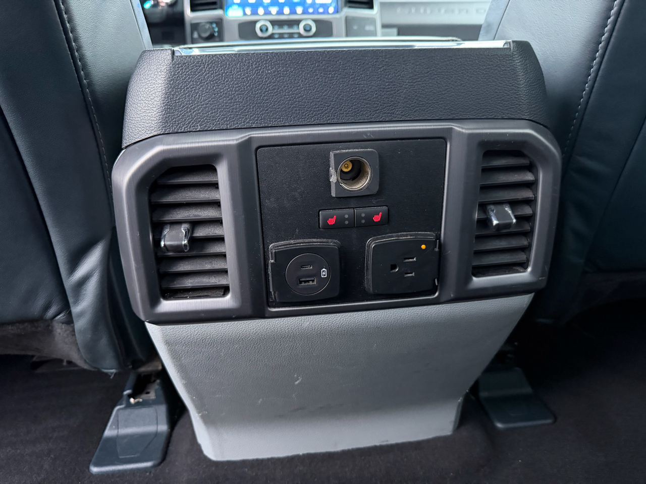 Ford Super Duty F-350 SRW Limited 4WD Crew Cab 6.75' Box 2022