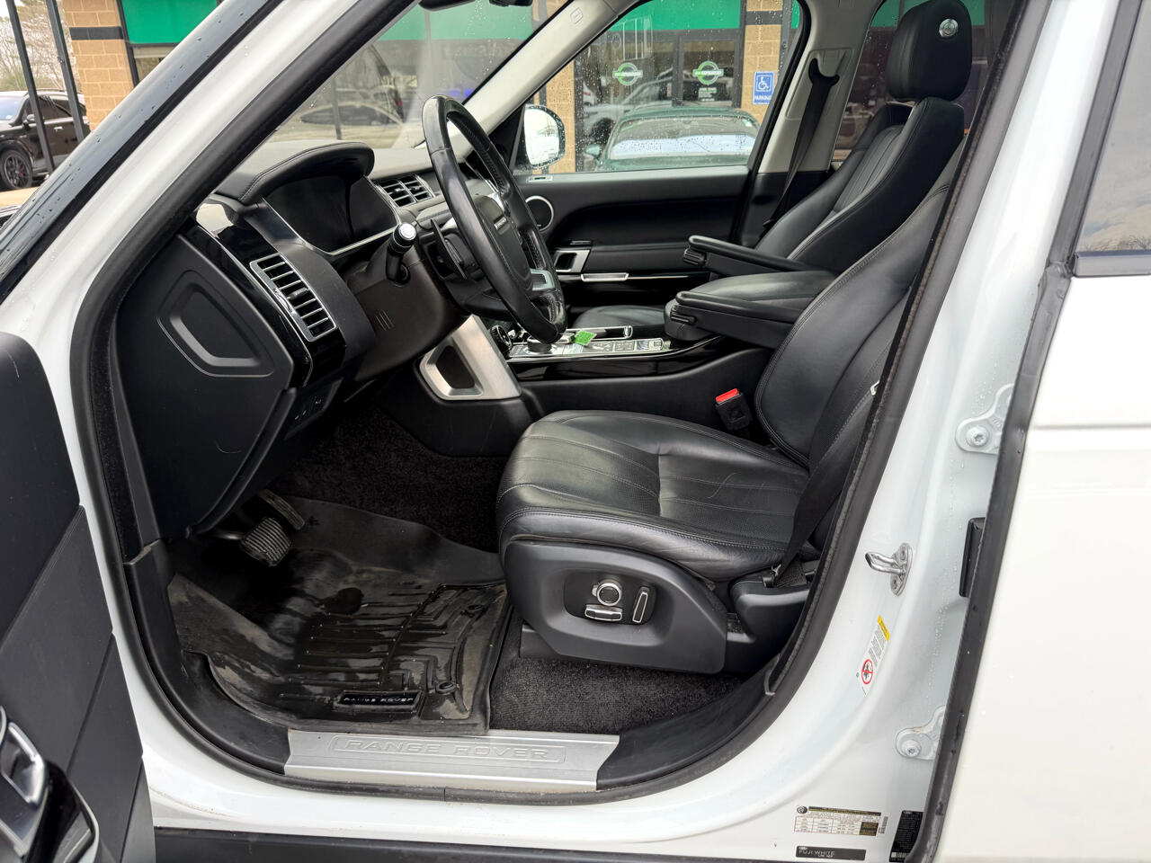 Land Rover Range Rover V6 Supercharged HSE SWB 2017