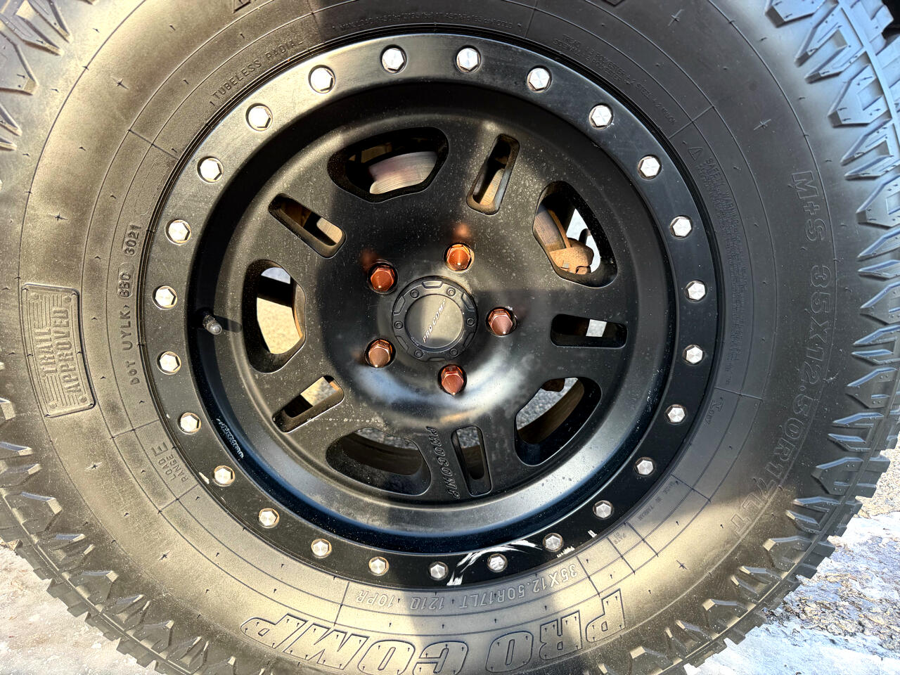 Jeep Wrangler Unlimited 4WD 4dr Sahara 2012