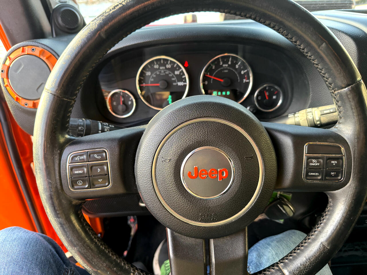 Jeep Wrangler Unlimited 4WD 4dr Sahara 2012