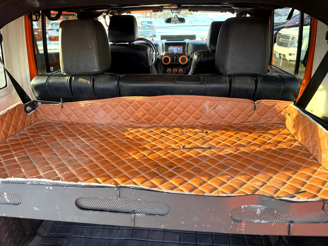 Jeep Wrangler Unlimited 4WD 4dr Sahara 2012